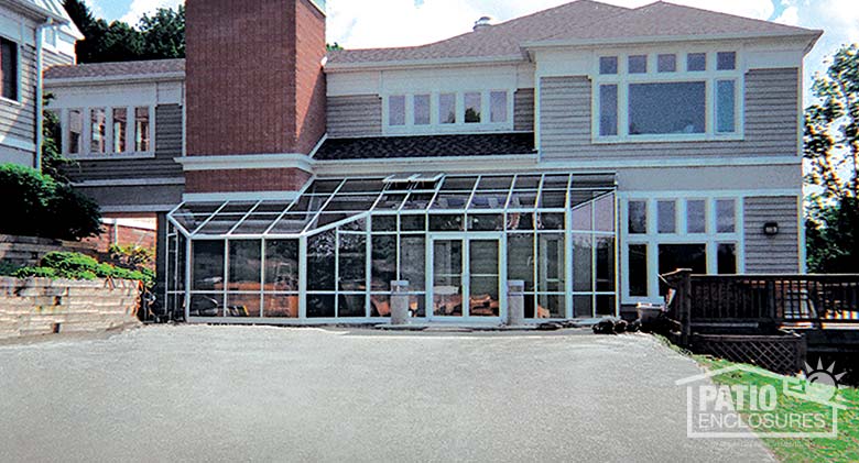 White solarium with single-slope roof at Caron Treatment Center in Wernersville, PA.