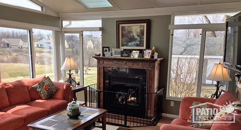 White all season sunroom with aluminum frame.