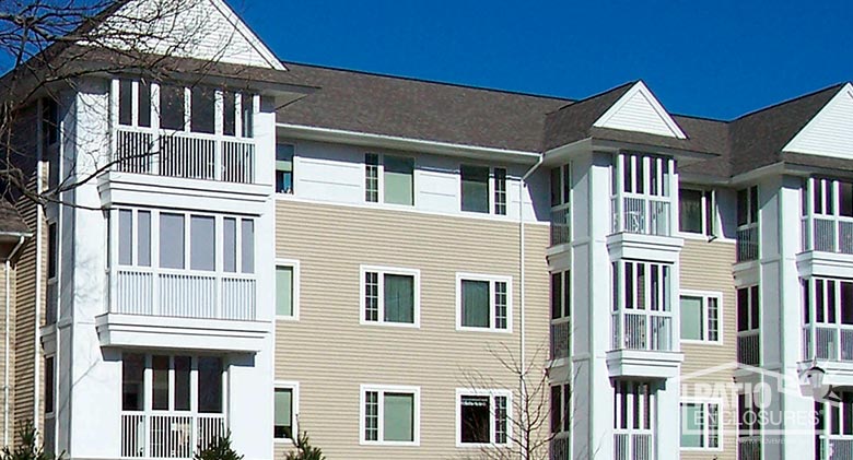 Full building with screened enclosing on all balconies