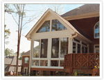 sunroom with vaulted ceilling