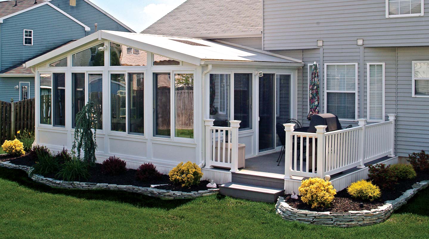 Sunrooms Three Season Rooms Screen Rooms Patio Enclosures three-four-season-sunrooms-zephyr-thomas-home-improvement